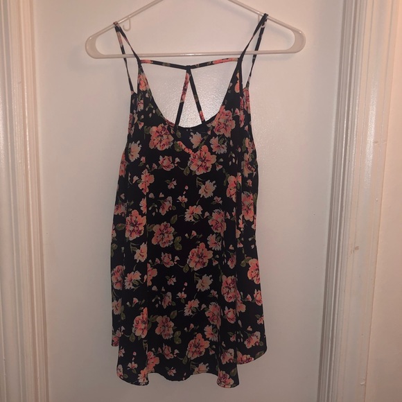 Top - Picture 3 of 9